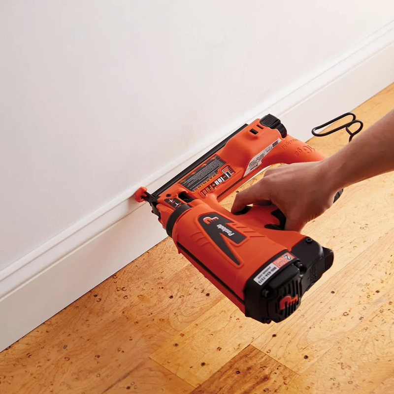 IM250S-Li Fuel System Cordless 16 Gauge Straight Finish Nailer By Paslode (916000/0)
