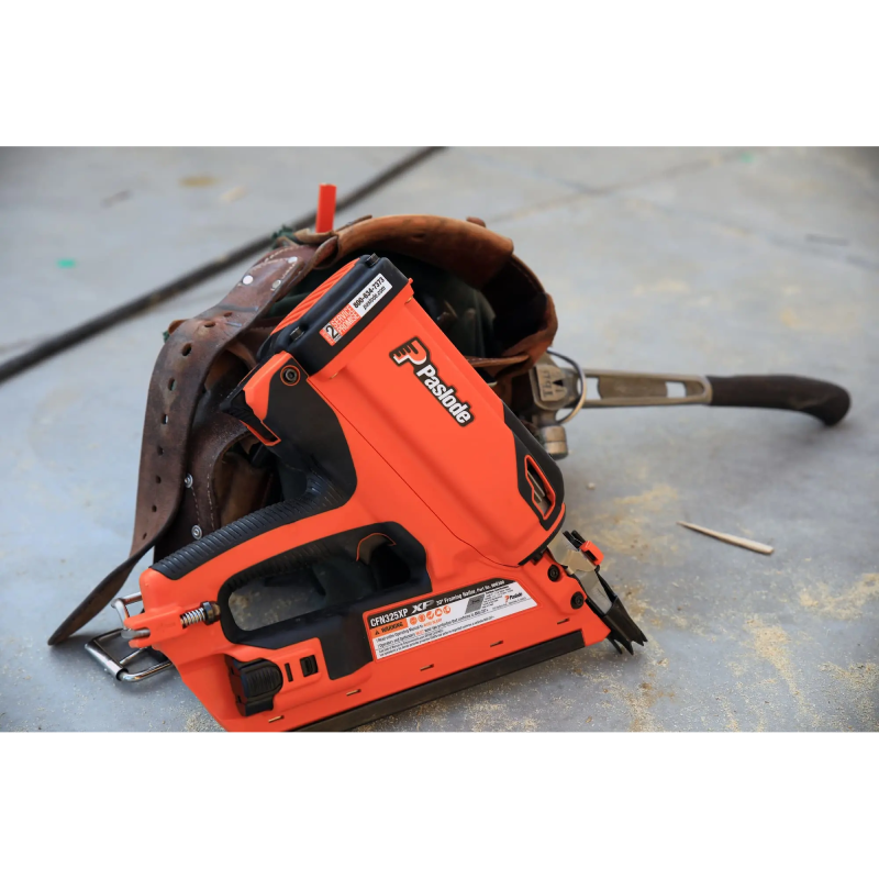 Paslode CFN325XP Cordless XP 30 Degree Li-ion Framing Nailer (906300/30)