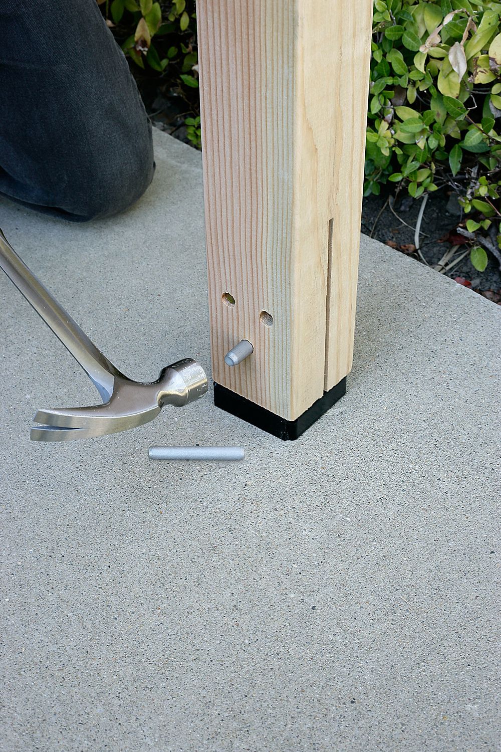 CONCEALED POST BASE 4X4