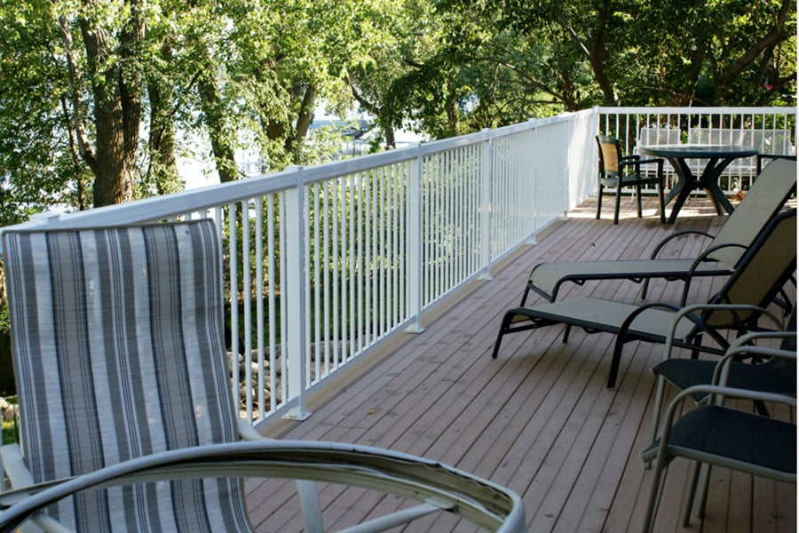 Regal Rail White 36" Aluminum Line Pickets - 14 Piece Feature Deck Photo